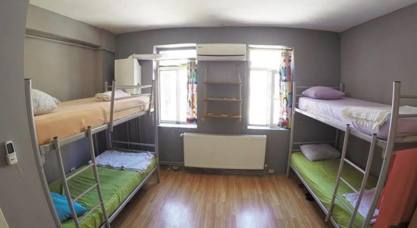 Eastwest Guesthouse Istanbul Eksteriør billede