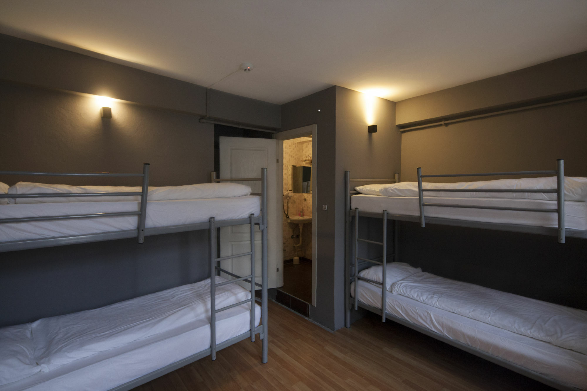 Eastwest Guesthouse Istanbul Eksteriør billede